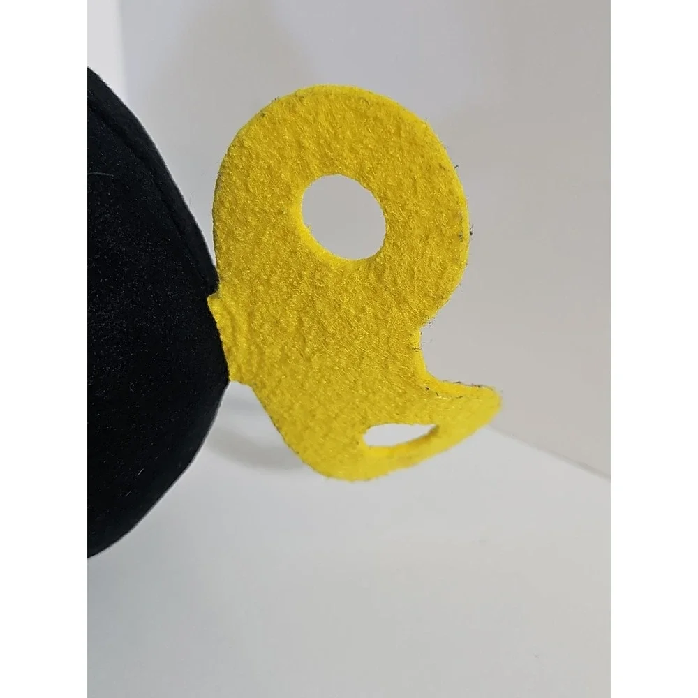 Super Mario Bros. Bob-omb‎ Black Plush Stuffed Toy w/ Yellow Wind-Up Key